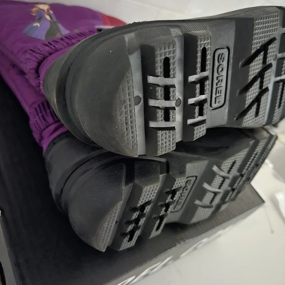 Sorel Disney Frozen Anna Flurry Snow Boots Waterproof Insulated Purple Pink Kids - Picture 9 of 9